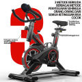 Spinning bike Sepeda statis peralatan fitness dalam ruangan yang sangat tenang. 