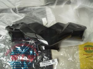 Batok Totok Depan Front Handle Cover BEAT KARBU KVY 2008 2009 2010 2011 Merk Win