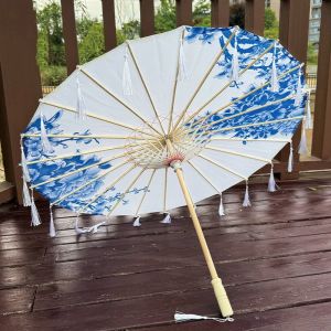 OMQAIO Phong cách Trung Quốc Ô tua rua bằng vải lụa Cầm tay 70cm Ô múa cổ Ô vải lụa lãng mạn Chống gió Ô giấy dầu cổ điển Dành cho Nữ