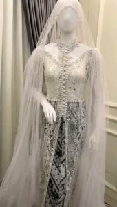 Baju Akad Mewah: Pilihan Elegan untuk Pernikahan