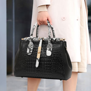 High-quality leather womens bags are fashionable and versatile  new gift-giving mother bags are atmospheric and simple portable messenger bags for women