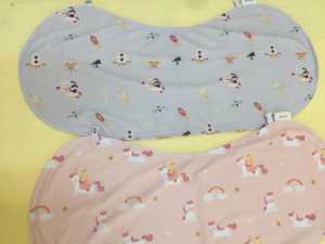 Mooi 2in1 Burp n Bib Tatakan Pundak Dan Slaber