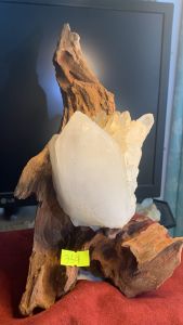 Đá Thạch Anh trắng tự nhiên có nhiều chóp nhọn năng lượng cao thông đèn mã 334