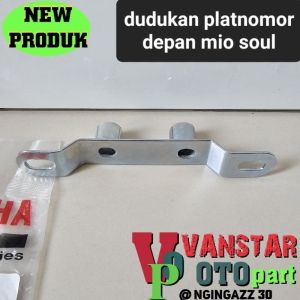 dudukan plat nomor depan MIO SOUL set baut panjang