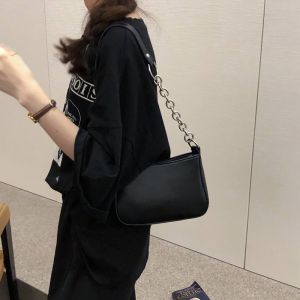 2025 FEMALE instyle fashion staple simple classy retro chain leather strapped shoulder bag purse OOTD