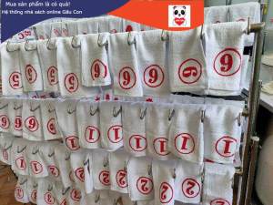 Combo 10 Khăn in kí hiệu mầm non trắng  hình khác nhau cho bé phân biệt giá sỉ (mua sỉ tặng kèm kí hiệu ly bàn chải)