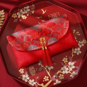 CMIEWN5 Brocade Cloth Tassel Brocade Red Envelope Spring Festival New Year Blessing Words 2025 Money Pocket Red Lucky Bag Embroidery New Year Money Bag Chinese Wedding