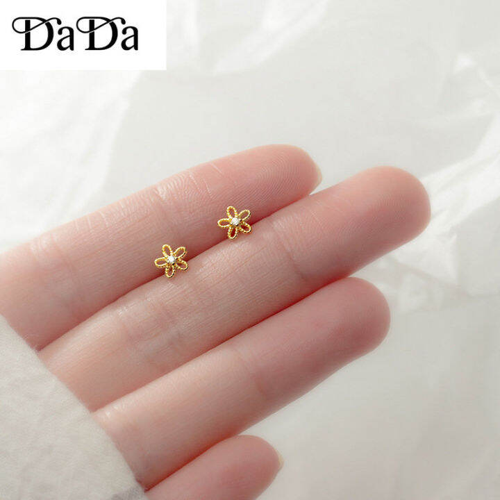 Gold earrings hot sale small tops