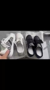 AU Autumn casual sneakers D Versatile color-block sneakers with a full print design perfect for a stylish and casual look breathable and suitable for students