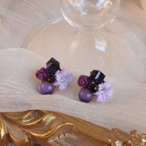 French Retro Purple Crystal Pearl Flower Stud Earrings All-Match Elegant and Unique Womens Earrings