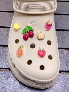 Phụ kiện giày kim loại JJBXC Charm khóa giày chéo phụ kiện giày hợp kim trái cherry dâu tây phụ kiện giày thời trang DIY