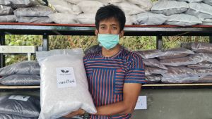 ส่งฟรี!! เพอร์ไลท์ 4-8 มม. เวอร์มิคูไลท์ 4-8 มม. 100 ลิตร