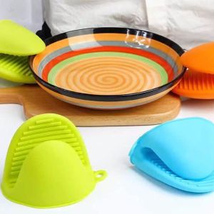 Găng Tay Bắc Nồi Bằng Silicon Hình Mỏ Vịt