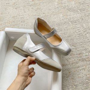 Free Shipping Shallow-Toe Versatile Ballet Flats For Women 2026 Autumn Collection New Height-Increasing Design With Velcro Closure Suitable For Commuting