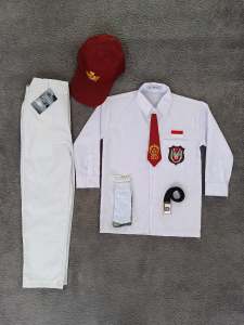 setelan seragam sekolah putih-putih panjang anak laki-laki sd kelas 1-6 topi merah