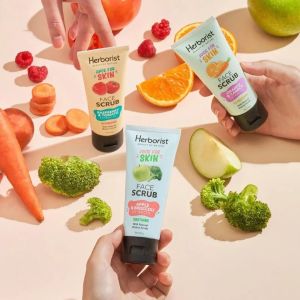 𝗝𝗨𝗡𝗞𝗜𝗘 𝗠𝗔𝗞𝗘𝗨𝗣 - Scrub Wajah  Herborist Face Scrub Peeling Gel Wajah