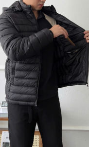 ÁO KHOÁC NAM siêu nhẹ có 2 màu đen và than thiết kế mũ tháo rời