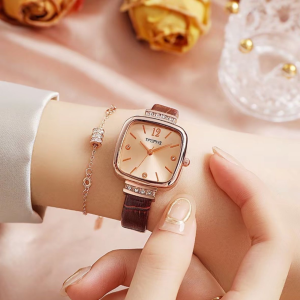 Jam Tangan Wanita Analog Tali Kulit Fashion Korea Mewah Terbaru Watches