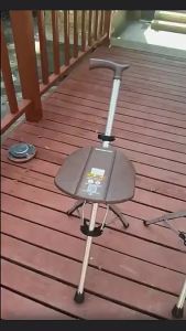 Innovative na German Cane na May Built-in Upuan at Madaling Itiklop - Magaan at Naaayon ang Taas Para sa Ligtas na Paggalaw at Maginhawang Pahinga Kahit Saan