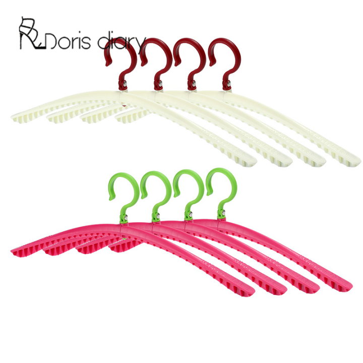 M%C3%B3c%20treo%20c%C3%B3%20th%E1%BB%83%20g%E1%BA%ADp%20l%E1%BA%A1i%20nh%E1%BB%8F%20g%E1%BB%8Dn%20cho%20du%20l%E1%BB%8Bch,%20m%C3%B3c%20treo%20qu%E1%BA%A7n%20%C3%A1o%20b%E1%BA%B1ng%20nh%E1%BB%B1a%20x%C3%A1ch%20tay%20v%E1%BB%9Bi%20m%C3%B3c%20-%20Image%204