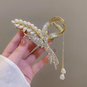 Korean Buket Putih Rumbai Klip /Rumbai Aksesoris Rambut Wanita/Korean Korean Hair Clip /Rumbai Kristal Berlian