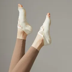 Breathable Non Slip Half Toe Yoga Socks For Women Backless