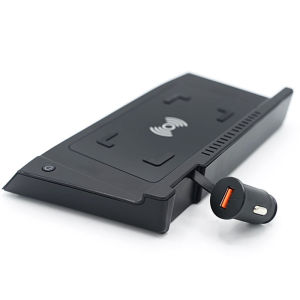 For Volkswagen VW Tiguan Accessories Qi Car Wireless Charger Fast Cell Phone Charging Plate Adapter Interior Modification Auto Parts 2017-2022