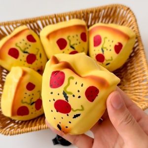 Simulated Pizza Stress Ball Fidget Toy Crunchy Squeeze Toy Crunchy Filler Inside Squishy Ball Anti-anxiety Stress Relief Fidget Toy Adult