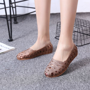 [Free Shipping] Summer low-cut flat plastic sandals for women nurse work shoes closed-toe beach loafers with hollowed-out design