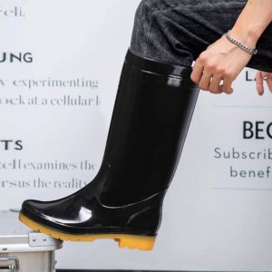 รองเท้าบูท (เบอร์39-45)สีดำ บูทยางกันลื่น รองเท้ากันฝน รองเท้าบูทยาง ยางPC กันน้ำ เบานุ่ม สวมใส่สบายไม่กัดเท้า แบบยาว ตัดหญ้ากรีดยาง บู้ท บู๊ตคุณภาพดี