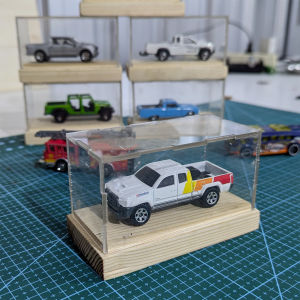 Display diecast rak hotwheels ukuran 1:64 acrylic kayu jati belanda