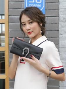 กระเป๋าสตางค์หนังแท้แบบยาวผู้หญิงดูเรียบหรู 2025 ใหม่ Bacchus กระเป๋าคลัทช์ขยายกระเป๋าสตางค์ศัพท์มือถือกระเป๋าถือหนังนิ่มสำหรับสุภาพสตรี