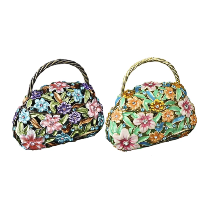 Giải pháp lưu trữ kim loại với thiết kế tiết kiệm không gian khắc hoa ...