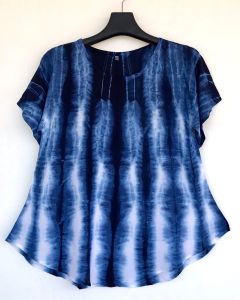 เสื้อมัดย้อมคอกลมเข้ารูปชายบาน ใส่แล้วเพรียว ใส่แล้วผอม