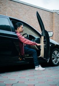 Sepatu Sneakers Sekolah Hitam Terbaru Kasual Kerja | VIAZ Q28 BLACK