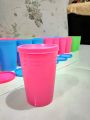 Gelas Minum dan tutupnya Gelas plastik. 