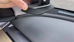 Center Console Fixed Navigation Car Phone Holder No Installation Snap-on Silicone Anti-slip Mat Phone Support Stand