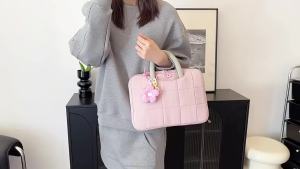 กระเป๋าถือลําลองน่ารักแบบพกพาความจุขนาดใหญ่กระเป๋าแล็ปท็อป