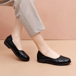 รองเท้าส้นเตี้ยหนังวัวแท้สีพื้นของผู้หญิงรองเท้าโบ๊ทชูส์หัวกลมพื้นนิ่มสําหรับผู้หญิง