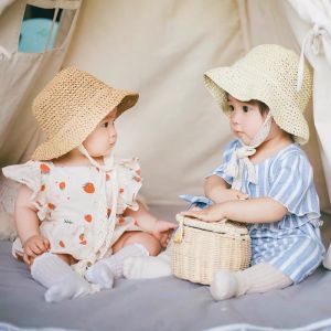 Mũ cói vành buộc dây phong cách Hàn siêu yêu cho bé 2 đến 5 tuổi