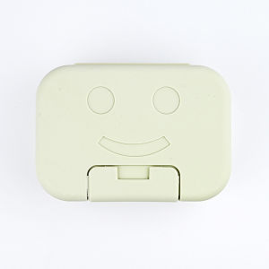 [Ready Stock+COD] Smiley Face Soap Box Portable Travel Soap Case Sealed Waterproof Container Cover Lock Dish Dormitory Bathroom Toilet Travel with Lid