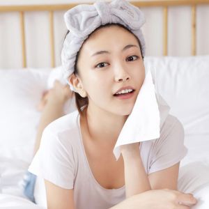 SUPPORT LOCAL Pure Cotton Cleaning Dry Towel 1 ROLL (250Gm 65 Pieces/ROLL Random Design) - Tisu Muka Kapas Solekan - 100% Cotton Cleansing Cotton Soft Tissue Towel Cosmetic Makeup Facial Dry Tissue Towel - Sold by ISABELLA