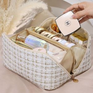 TAS KOSMETIK WANITA / TAS MAKEUP LIPAT / TRAVEL POUCH TRAVELLING WANITA DCW 61