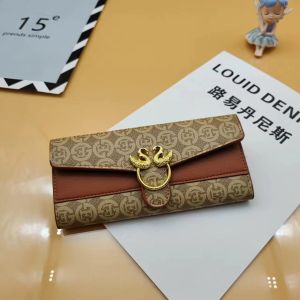 กระเป๋าสตางค์ ใบยาว จุของได้เยอะ หลายช่อง เหมาะกับของขวัญ สําหรับสุภาพสตรี 1 ชิ้น