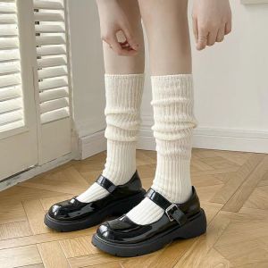 Pretty Girls Shoes ถุงเท้าผู้หญิง 3 สีให้เลือก ถูกเป็นเท้าขนสั้น ลายแนวตั้ง ถูกเป็นเท้าน่องผู้หญิง มี 3 สี