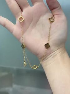 Stainless Steel Hollow Design Four-Leaf Clover Necklace Womens Simple Commuter Fashion Collarbone Chain Jewelry Gifts