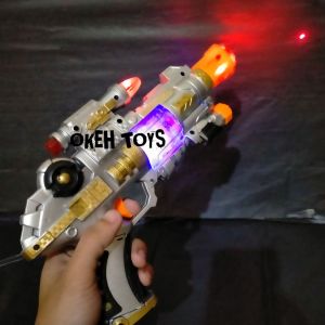 1 pcs mainan tembakan nyala dan bersuara dilengkapi lampu&laser
