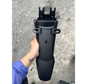Dè biển số xe Jupiter V MX Gravita hay Chắn bùn bánh sau chính hãng Yamaha