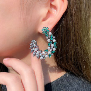 SEQUITO Vintage Black Gold Plated Light Green CZ Crystal Flower Leaf Ear Jewelry Elegant Pearl Big Stud Earrings for Women Evening Party Accessories SE571