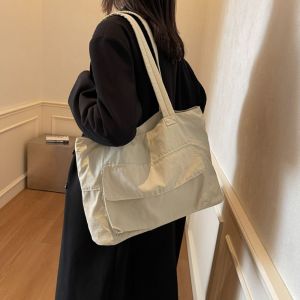 CRNGW Casual Versatile Shoulder Bag High Capacity Simple Underarm Bag Trendy Zipper Commuting Bag Female